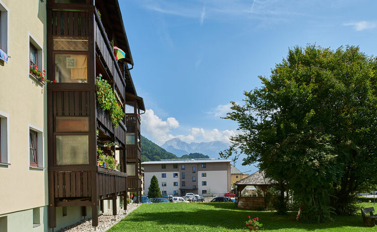 Adalbert-Stifter-Straße 1, 3, 5, 7, 9, 11, 13